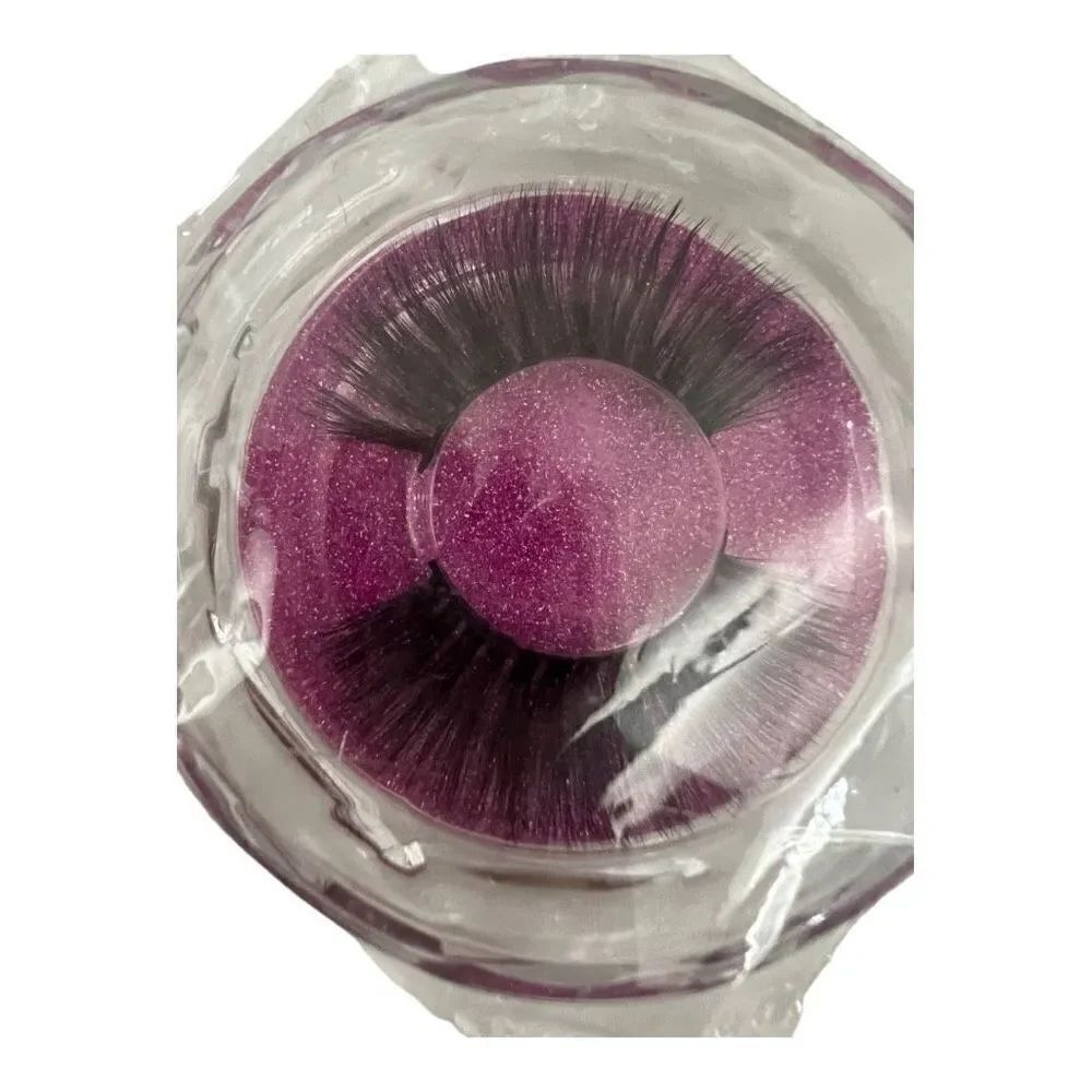 Extreme Lashes - Picture 3 of 6